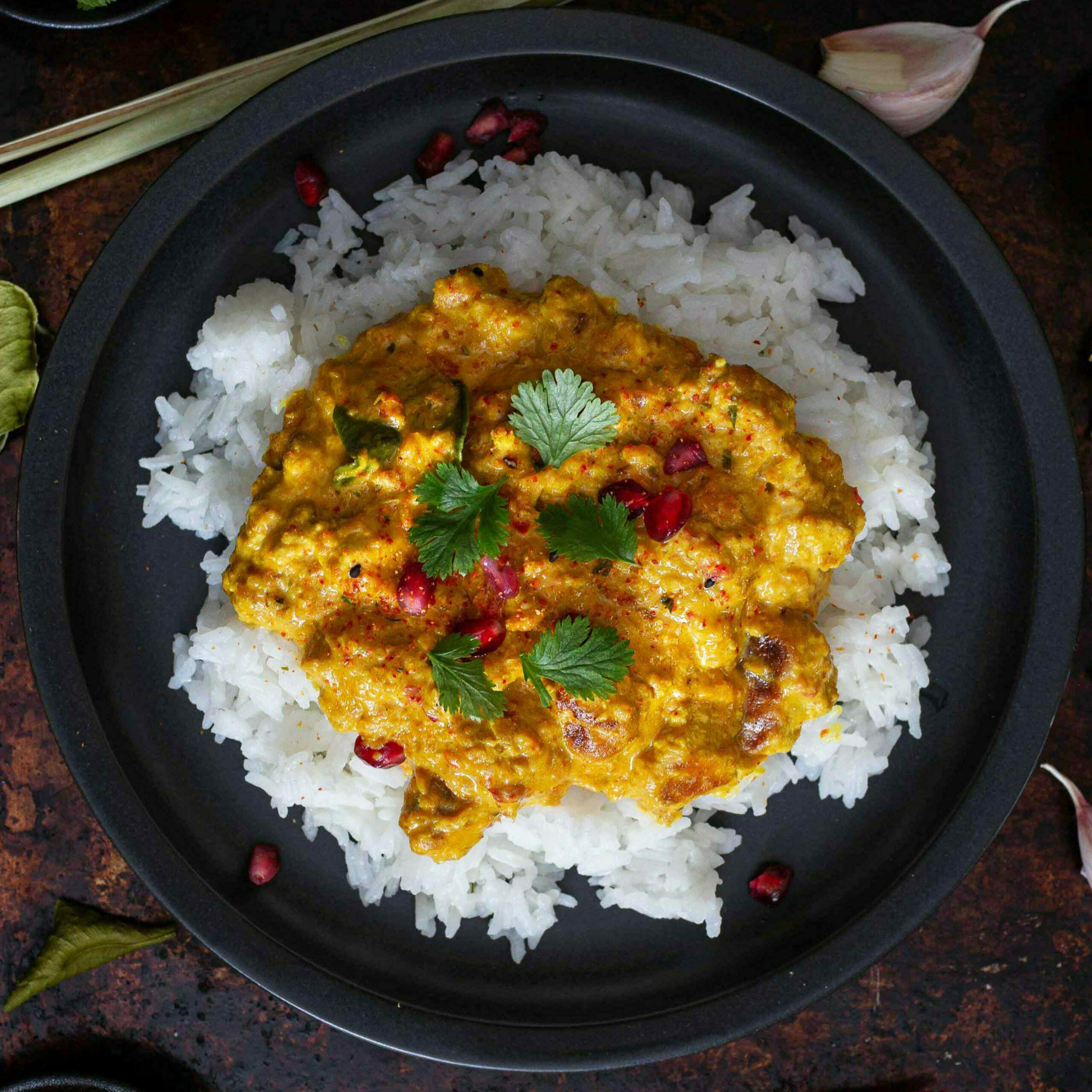 RENDANG-TOFUCURRY PAAHTOPALOILLA