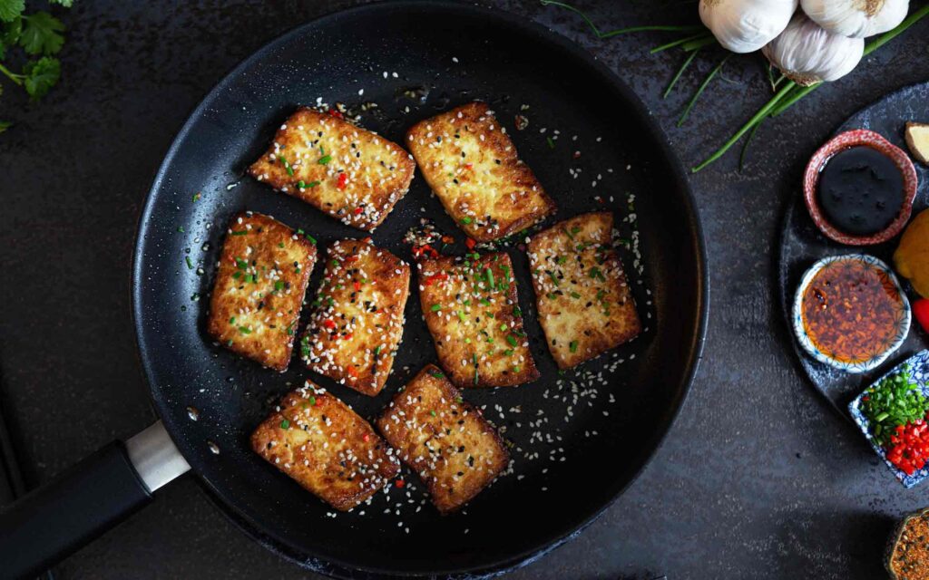 rapeaksi paistettu tofu