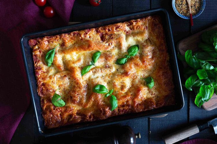 Uunissa haudutetut herkulliset vegaaniset vuokaruoat ovat täynnä makua ja monet myös helposti valmistettavissa.