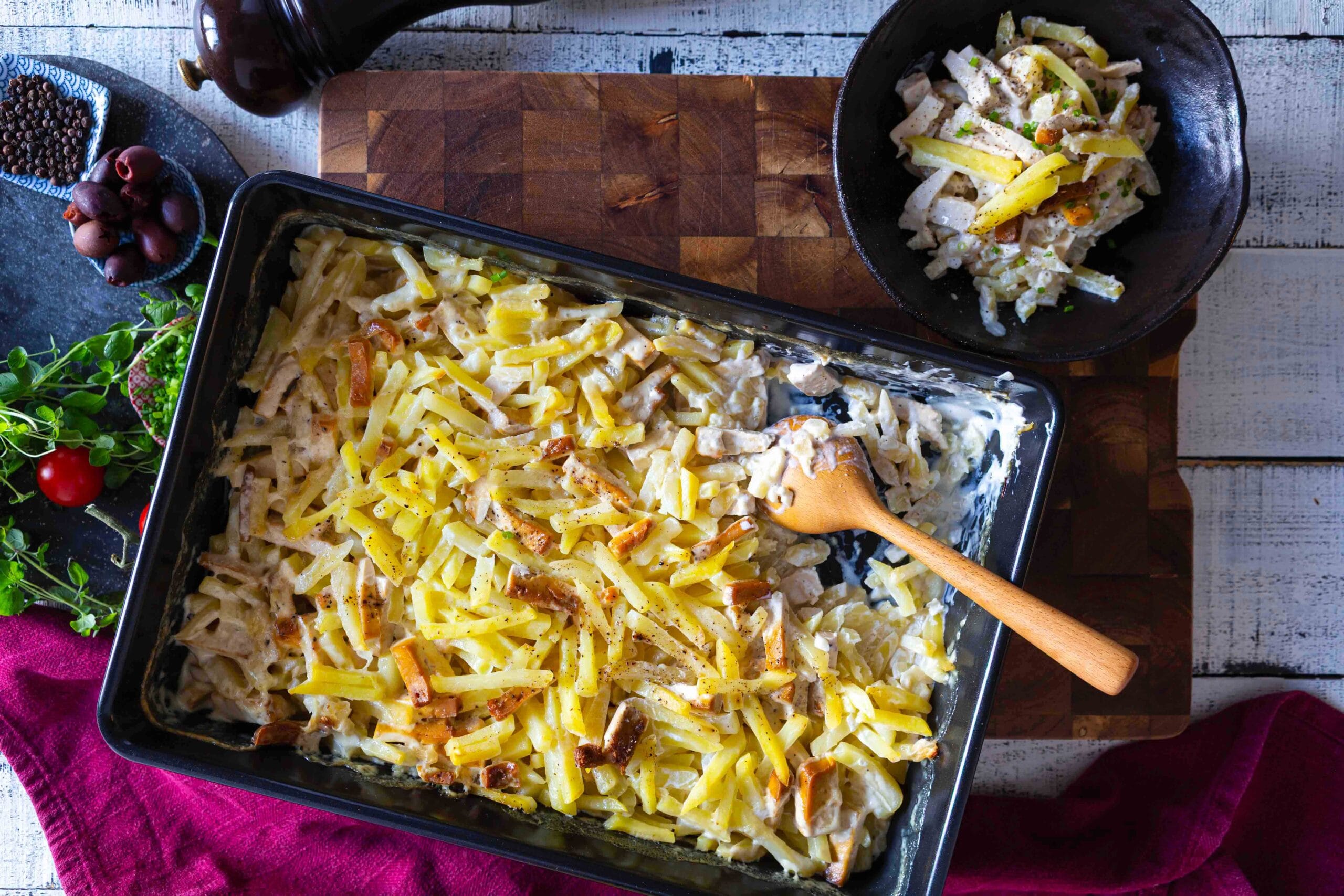 Savutofukiusaus valmistuu kätevästi uunivuossa ja maistuu koko perheelle.