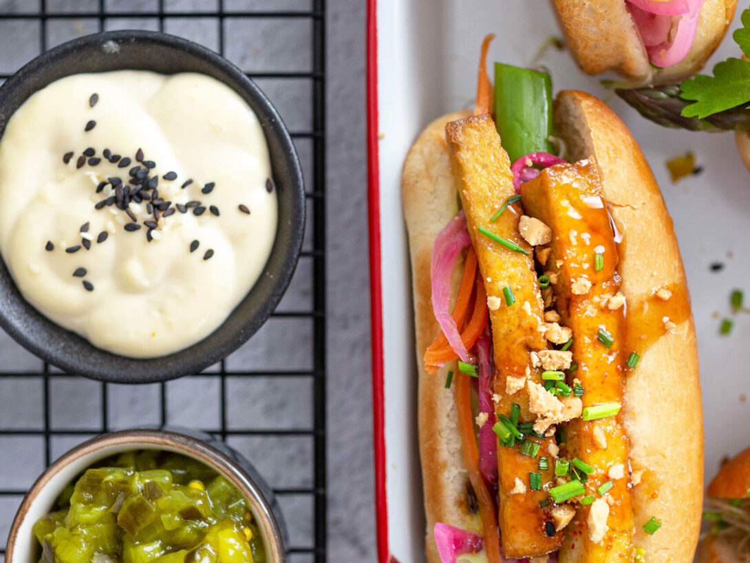 3 x TOFU HOT DOG ELI JOKAISELLE JOTAIN Jalotofu